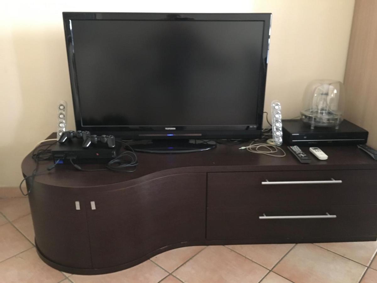 Casa Delfino - Appartamento Centro Storico A Due Passi Dalla Spiaggia & Mare, Porto & Ferrovia Civitavecchia Extérieur photo