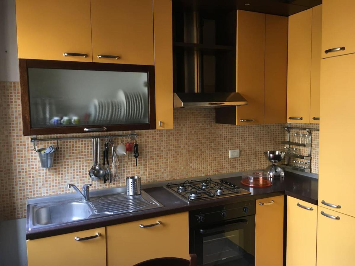 Casa Delfino - Appartamento Centro Storico A Due Passi Dalla Spiaggia & Mare, Porto & Ferrovia Civitavecchia Extérieur photo