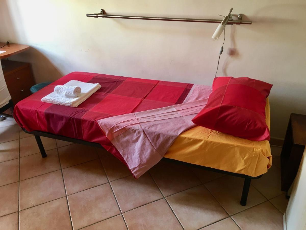 Casa Delfino - Appartamento Centro Storico A Due Passi Dalla Spiaggia & Mare, Porto & Ferrovia Civitavecchia Extérieur photo